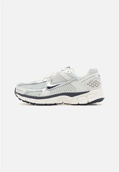 Nike Zoom Vomero 5 weiß kaufen 